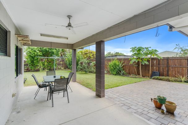 SPACIOUS FAMILY HOME - Photo 1