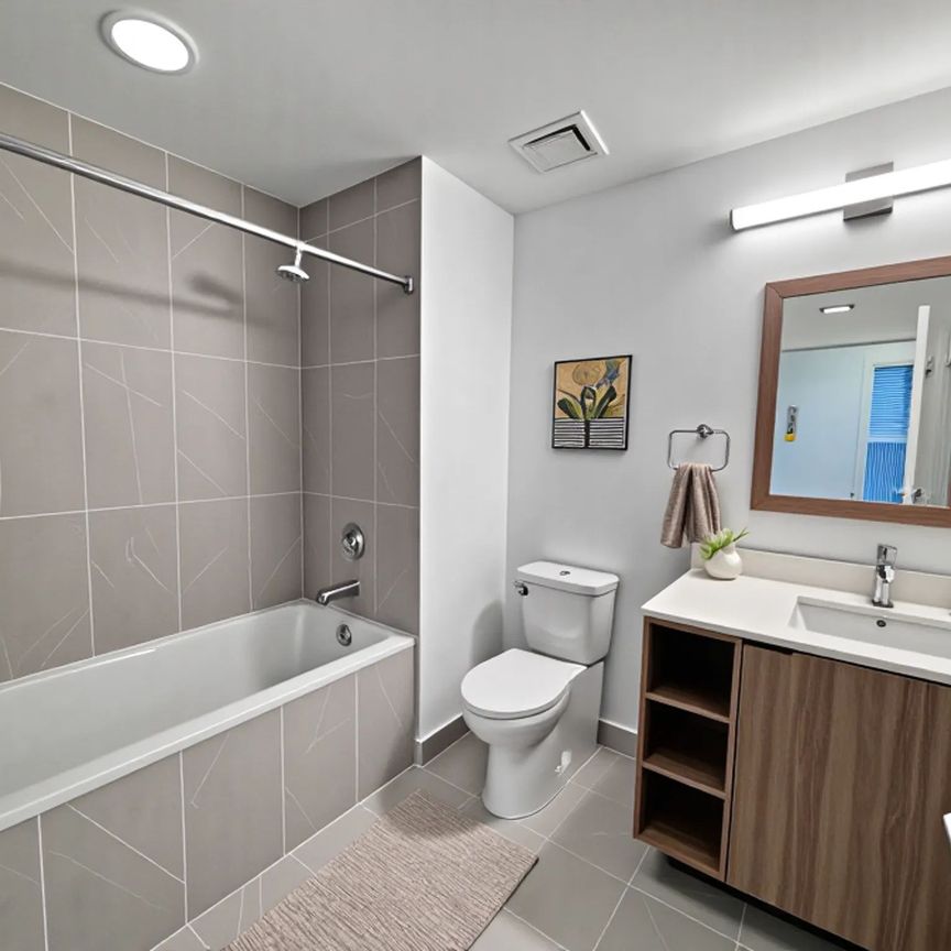 For Lease - 1037 The Queensway N/A Unit# 622, Toronto, Ontario - Photo 1