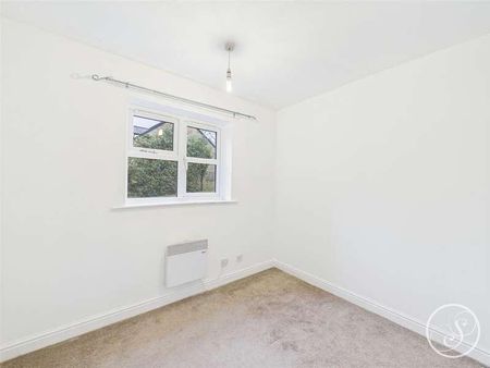 Roundhay, LS8 - Photo 4