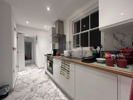 2 bedroom flat share to rent - Photo 5