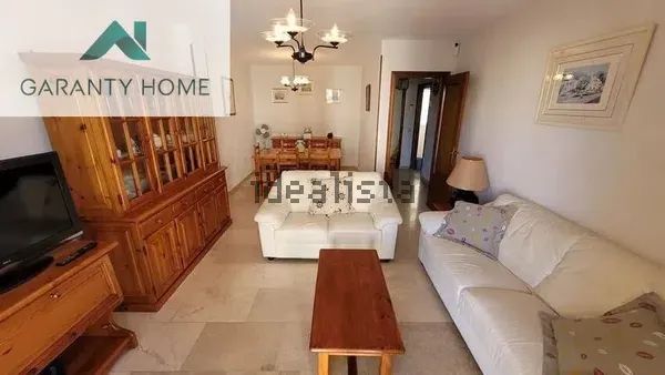 Alquiler de piso en Centro Ciudad - Photo 1