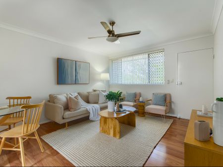 TWO BEDROOM UNIT IN SMALL COMPLEX OF 4 - Photo 2