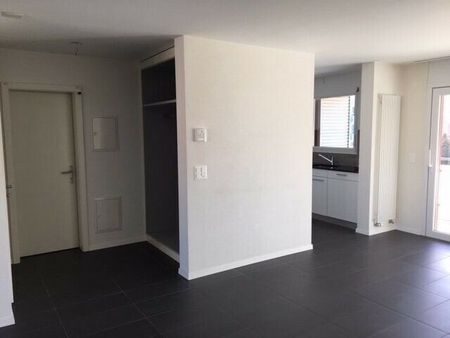 SPACIEUX logement de 3 ½ pièces - Photo 2