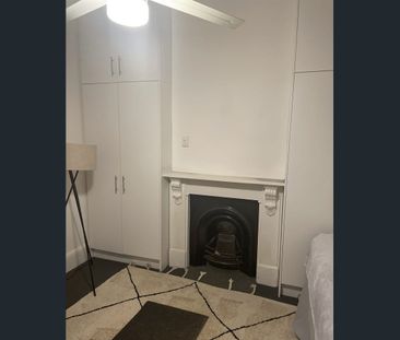 Charming Cottage in Prime Norwood Location - Photo 2