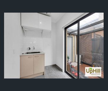 3 Seeley Walk, Berwick, Vic 3806 - Photo 1