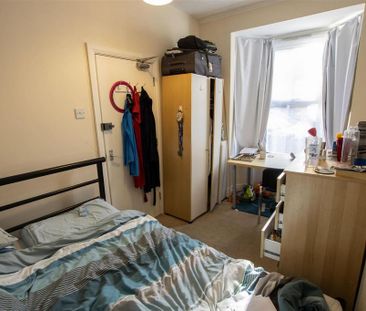 6 bedroom house to rent - Photo 3