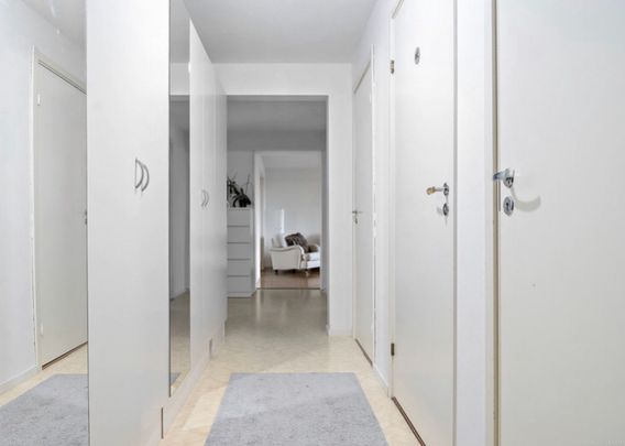 Kantatvägen, Nacka - Photo 1