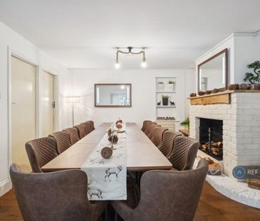 7 bedroom detached house to rent - Photo 3