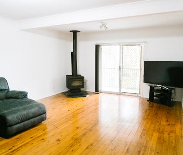 13 Lepton Parade, Jewells NSW 2280 - House For Rent | Domain - Photo 2