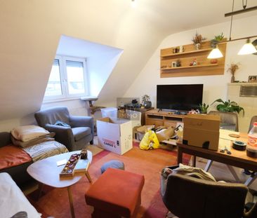 Helle 3-Zimmer-Dachgeschosswohnung mit großzügiger Dachterrasse in ... - Foto 2