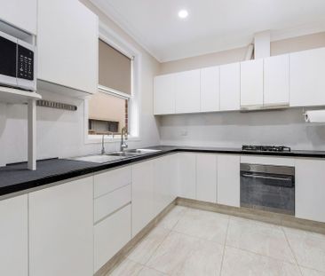 Large Family House - Photo 1