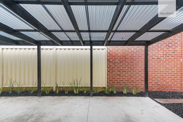 56 Sommeville Drive, Roxburgh Park VIC 3064 - House For Rent | Domain - Photo 1