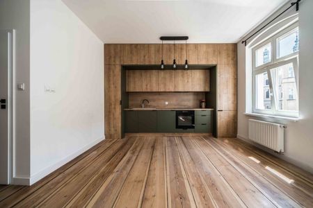 kawalerka kamienica winda Stare Miasto - Photo 4