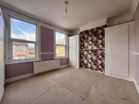 3 bedroom terraced house to rent - Photo 2