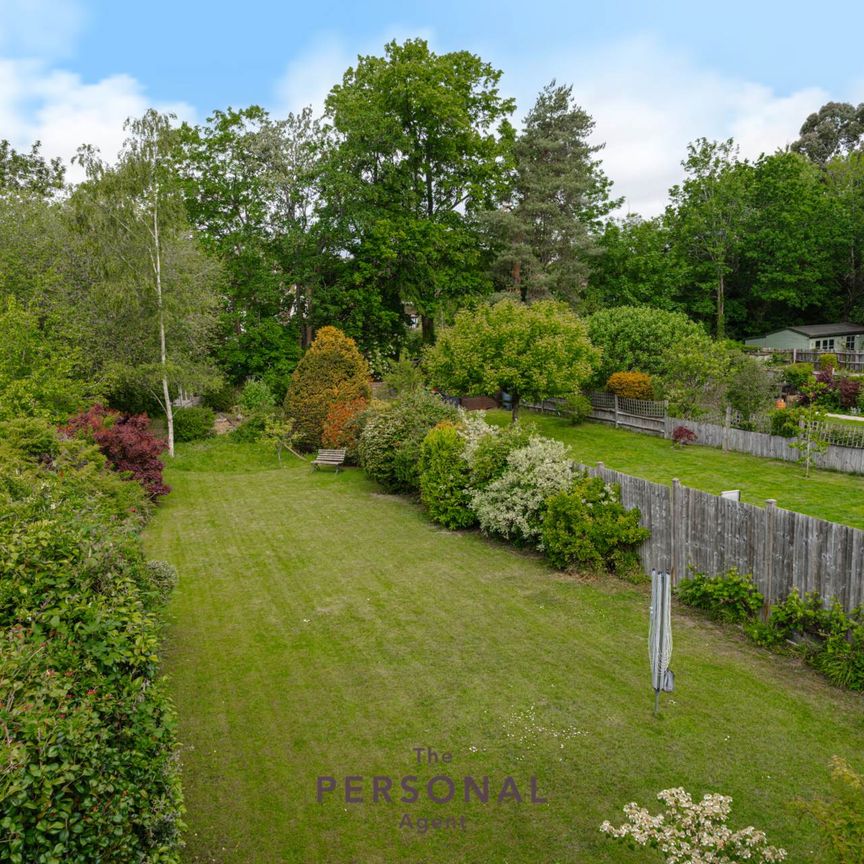 Manor Green Road, Epsom - Photo 1