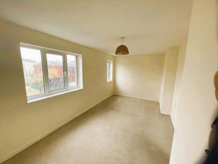 2 bedroom apartment to rent - Photo 4