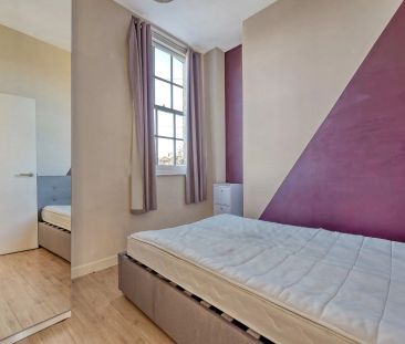1 Bedroom Flat - First Floor - Photo 6