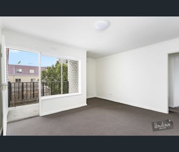 6/19 Rankins Road, Kensington, Vic 3031 - Photo 1