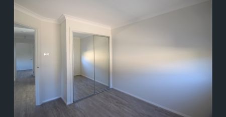 Spacious Family Home! - Photo 4