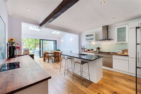 Chartfield Avenue, Putney, London, SW15 6HG - Photo 3