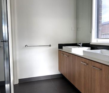 Walk to All Essential Amenities – Spacious 4-Bedroom Family Home!! - Photo 6