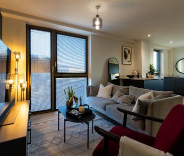 3 bedroom flat to rent - Photo 2