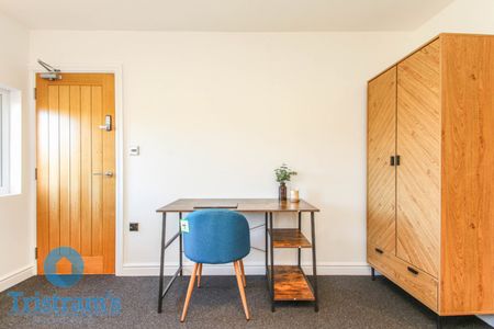 1 bed Shared House for Rent - Photo 2