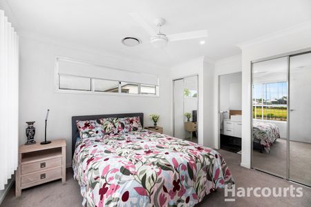 Space, Style & Serenity - Photo 5