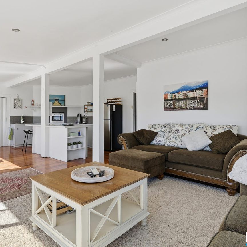 Short-Term Fully Furnished Rental - Photo 1