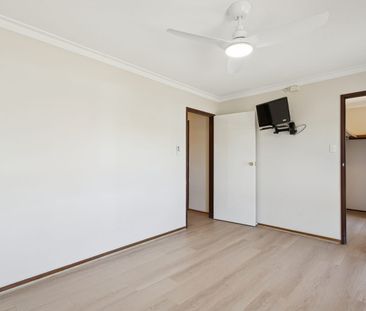 A 70s classic with space, charm and convenience! - Photo 3