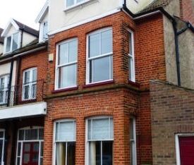Lyndhurst Road, Lowestoft - Photo 1