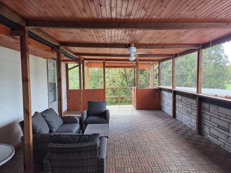 For Lease - 20336 Bathurst Street Unit# 2B, East Gwillimbury, Ontario - Photo 2