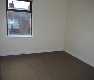 Newly refurbished 4 bed house - Photo 6