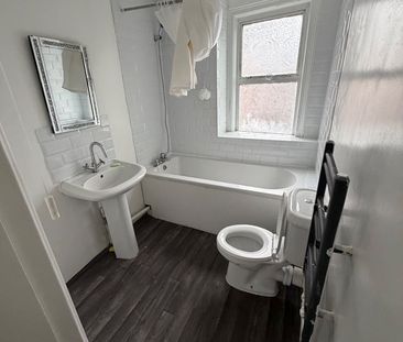 3 Bed Terraced House, Parker Road, CR0 - Photo 4