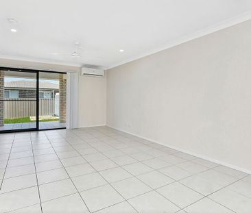 Delightful duplex offering low-maintenance lifestyle - Photo 2