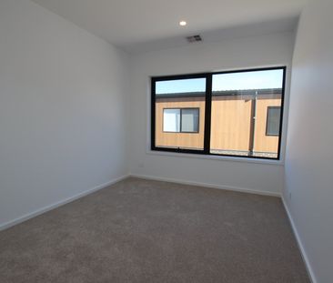67 Beechworth Street, Watson ACT 2602 - Townhouse For Rent | Domain - Photo 3
