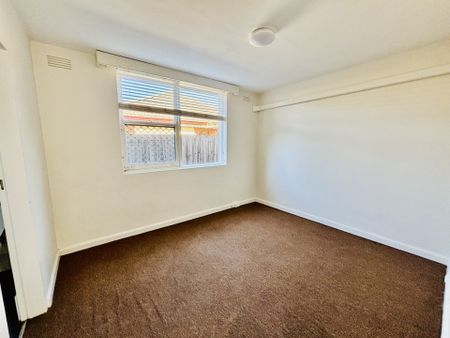 4 / 8 Rosedale Avenue, GLEN HUNTLY - Photo 5