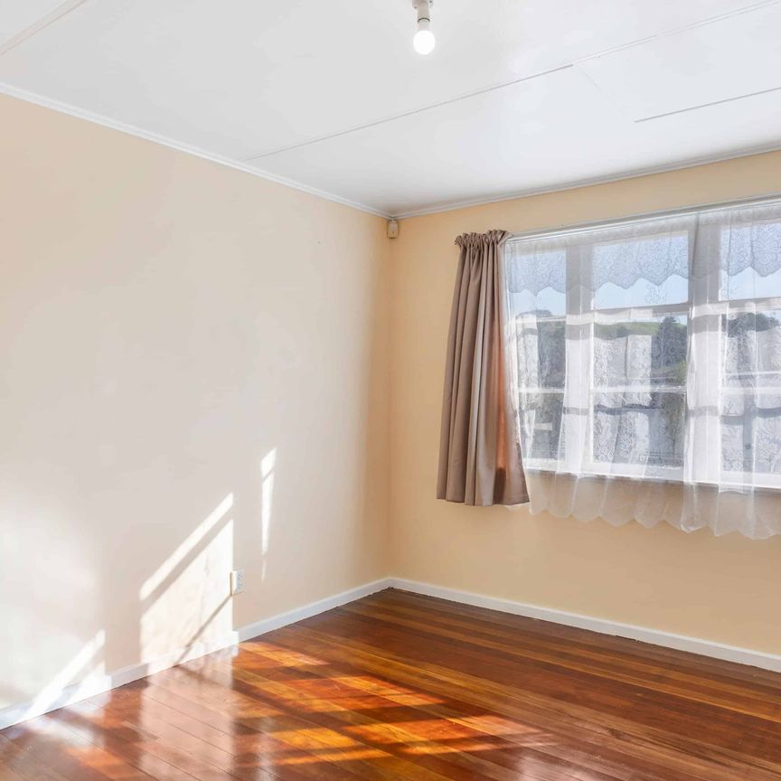 Perfectly Positioned Home - Photo 1