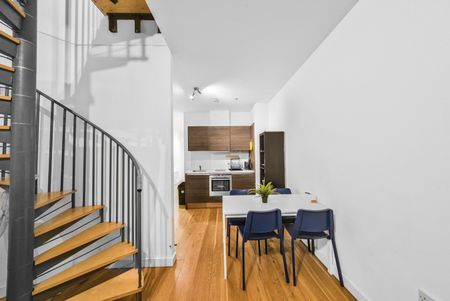 2 Bed Flat, Crampton Street, SE17 - Photo 2