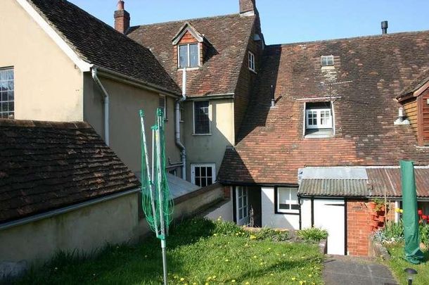 Guilder Lane, Salisbury, SP1 - Photo 1