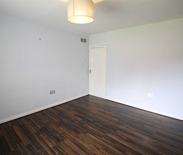 1 Bedroom Flat - Photo 5