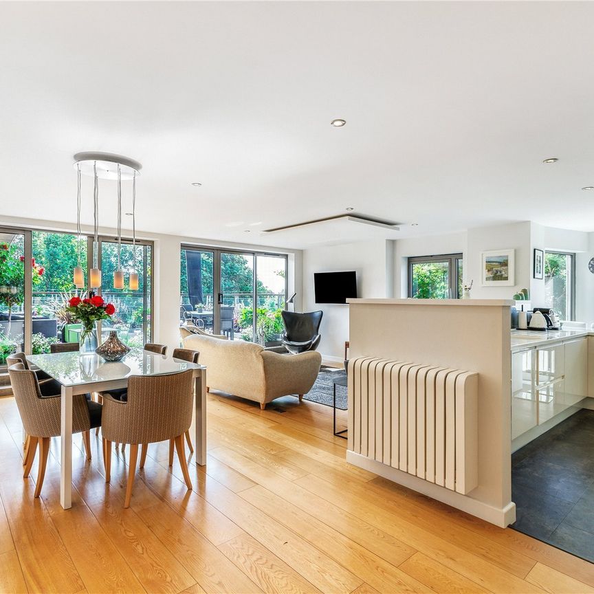 Park View Road, Hove, East Sussex, BN3 flat - penthouse to rent - Photo 1