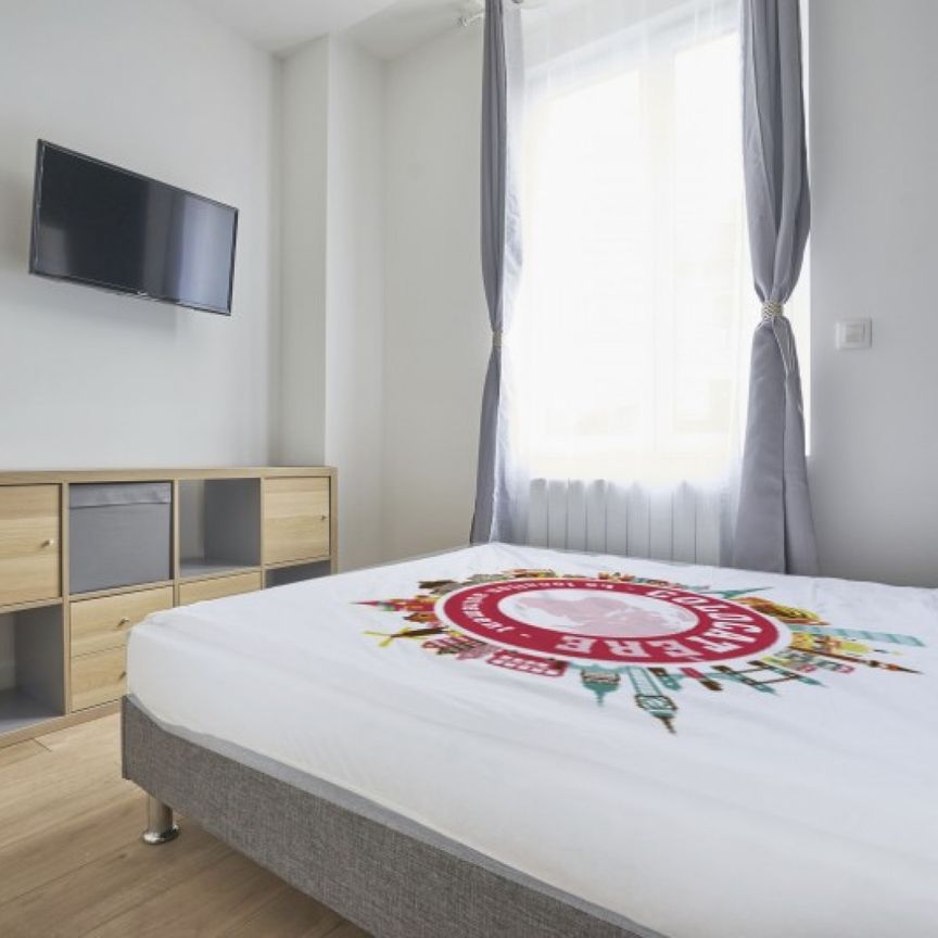 G.POMPIDOU K Roommate 5 Bedrooms at Lille - La Madeleine - Photo 1
