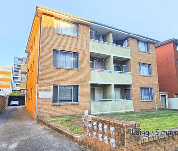 MODERN 2 BEDROOM UNIT IN CENTRAL LOCATION - Photo 4