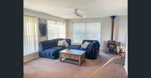 4 Bedroom Family Home - Photo 1