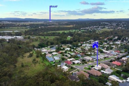 Low-Maintenance Modern Living in Prime Churchill Location - Photo 5