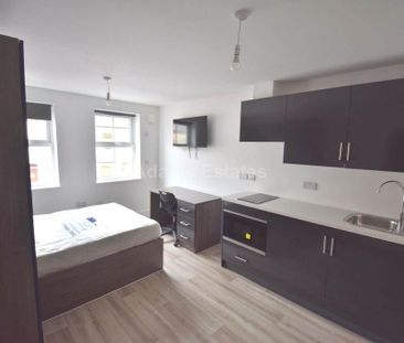 Studio to rent - Photo 4