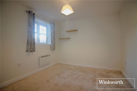 Arundel Drive, Borehamwood, Hertfordshire, WD6 - Photo 4