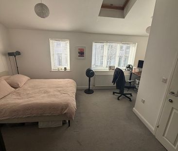 2 Bed Terraced House, Garratt Terrace, SW17 - Photo 4