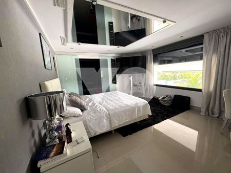 Luxury Villa for rent in Boadilla del Monte, Autonomous Region of Madrid - Photo 4